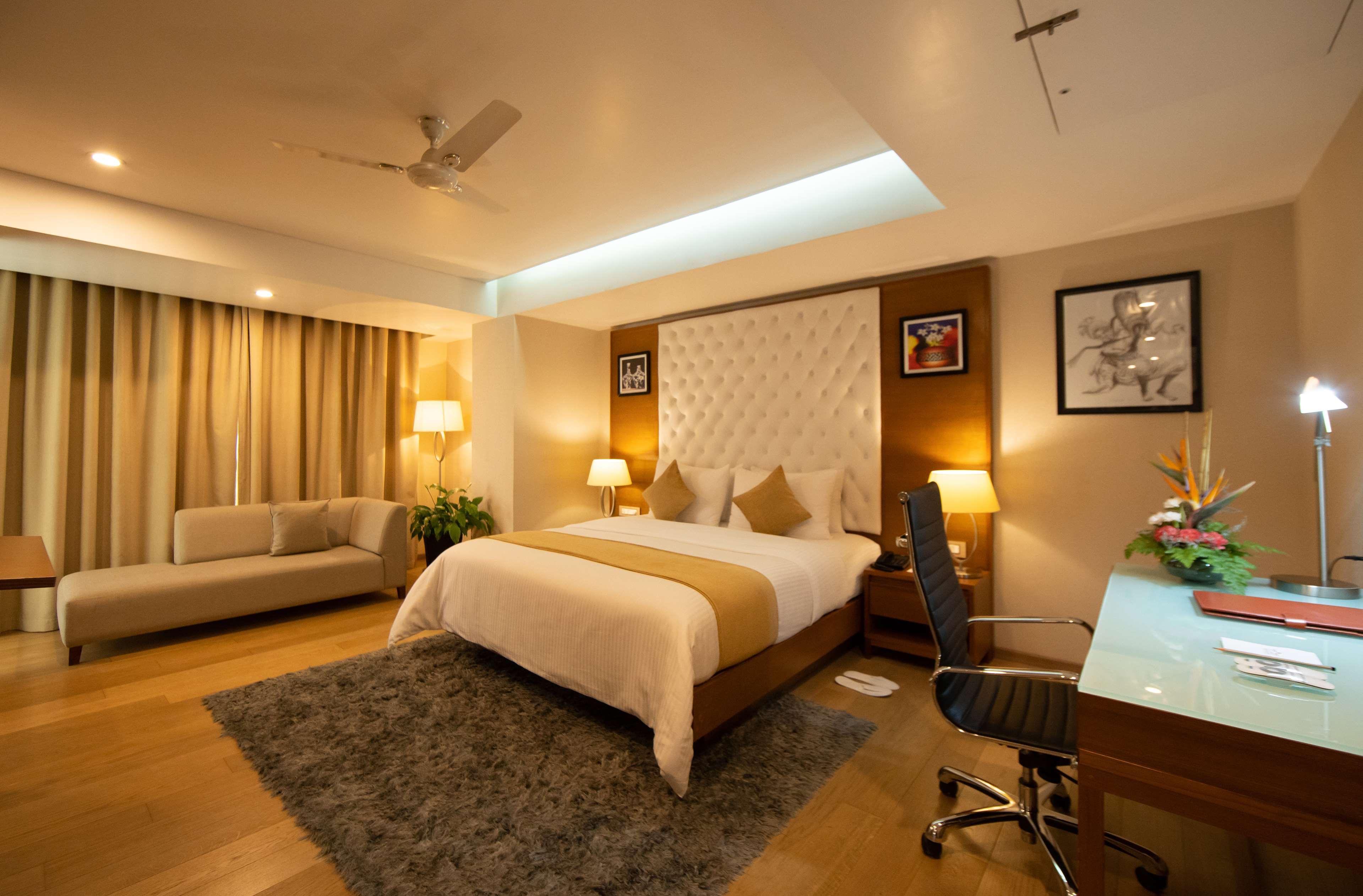 Classic Grande,A Member Of Radisson Imphal Eksteriør billede