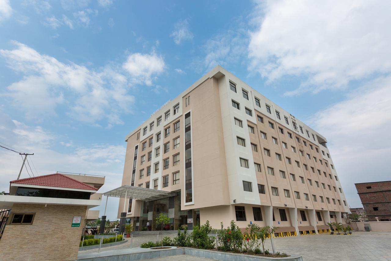 Classic Grande,A Member Of Radisson Imphal Eksteriør billede