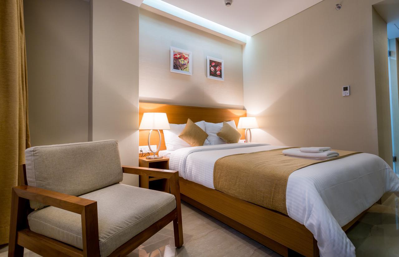 Classic Grande,A Member Of Radisson Imphal Eksteriør billede