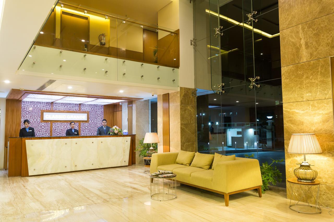 Classic Grande,A Member Of Radisson Imphal Eksteriør billede